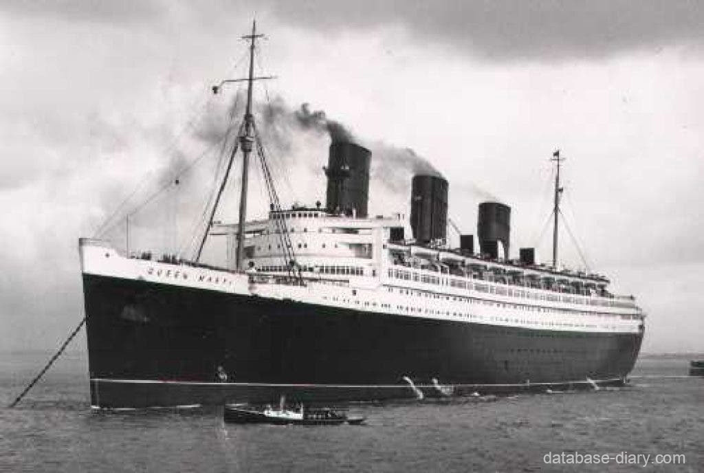 The Queen Mary คือการพักผ่อนในลองบีชฮาร์เบอร์คือ RMS Queen Mary ซึ่งเป็นเรือขนาดมหึมาที่ใหญ่กว่า เร็วกว่า และทรงพลังกว่าไททานิค 