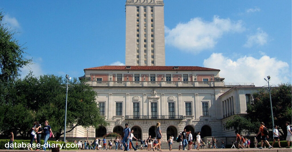 University of Texas Tower มหาวิทยาลัยเท็กซัสทาวเวอร์ ในฐานะที่เป็นสถานที่ของการสังหารหมู่ในปี 1966 ไม่ต้องสงสัยเลยว่าพลังงานชั่ว