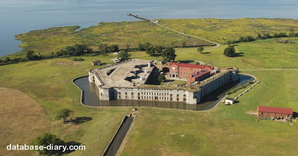 เรือนจำผีสิง Fort Delaware ป้อมเดลาแวร์ คือที่ตั้งของค่ายเก็บกักทหารและบัณฑิตของการต่อสู้ในรัฐเดลาแแวร์ สหรัฐอเมริกา ในระหว่างสงครามกลางคืน