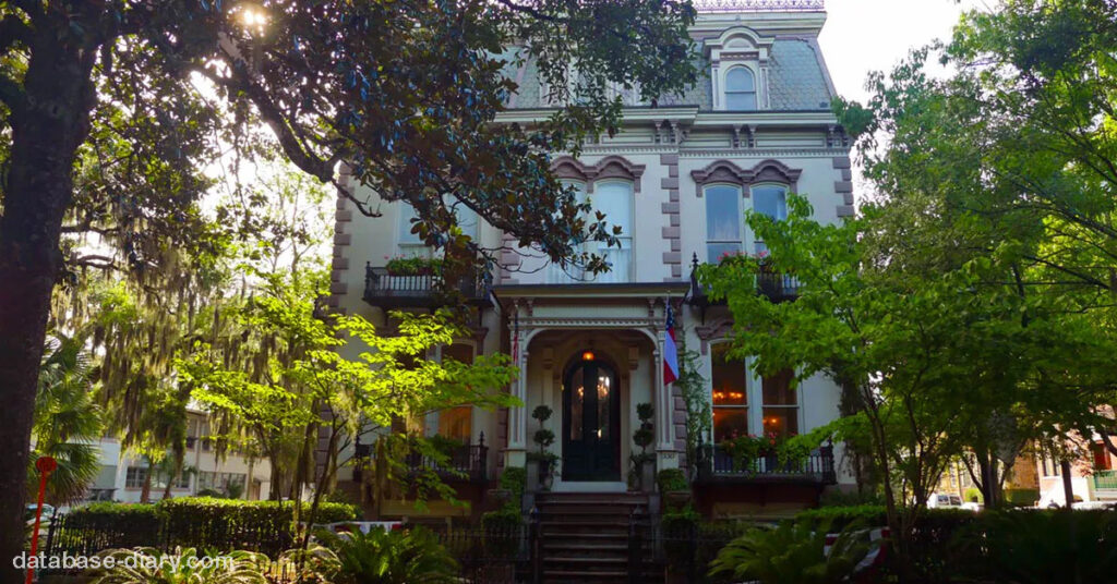 Hamilton Inn Landscape HAMILTON-TURNER INN - บันทึกหลอนโลกต่างมิติ